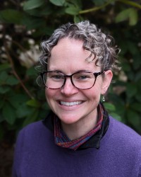 Dr. Elli Theobald